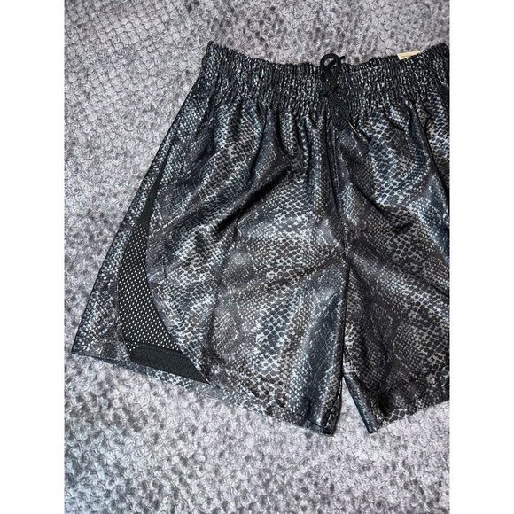 NWT NIKE Dri-FIT Rebel Fly Womens Basketball Shorts DH7348-070 Sz S - Picture 8 of 16